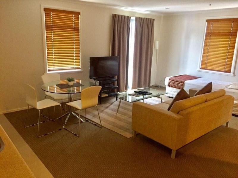 Apollo On Nelson Aparthotel Auckland Bagian luar foto