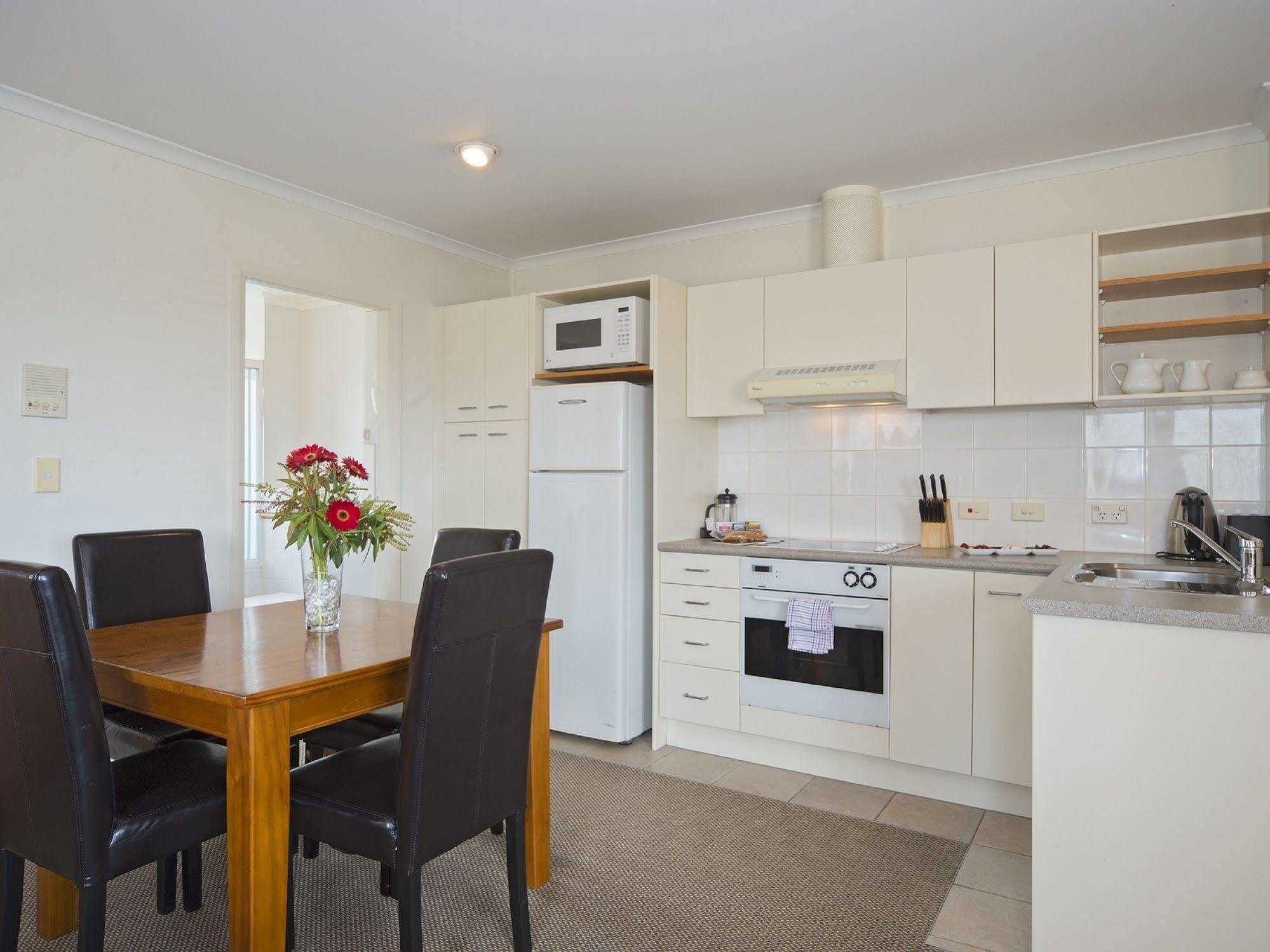 Apollo On Nelson Aparthotel Auckland Bagian luar foto