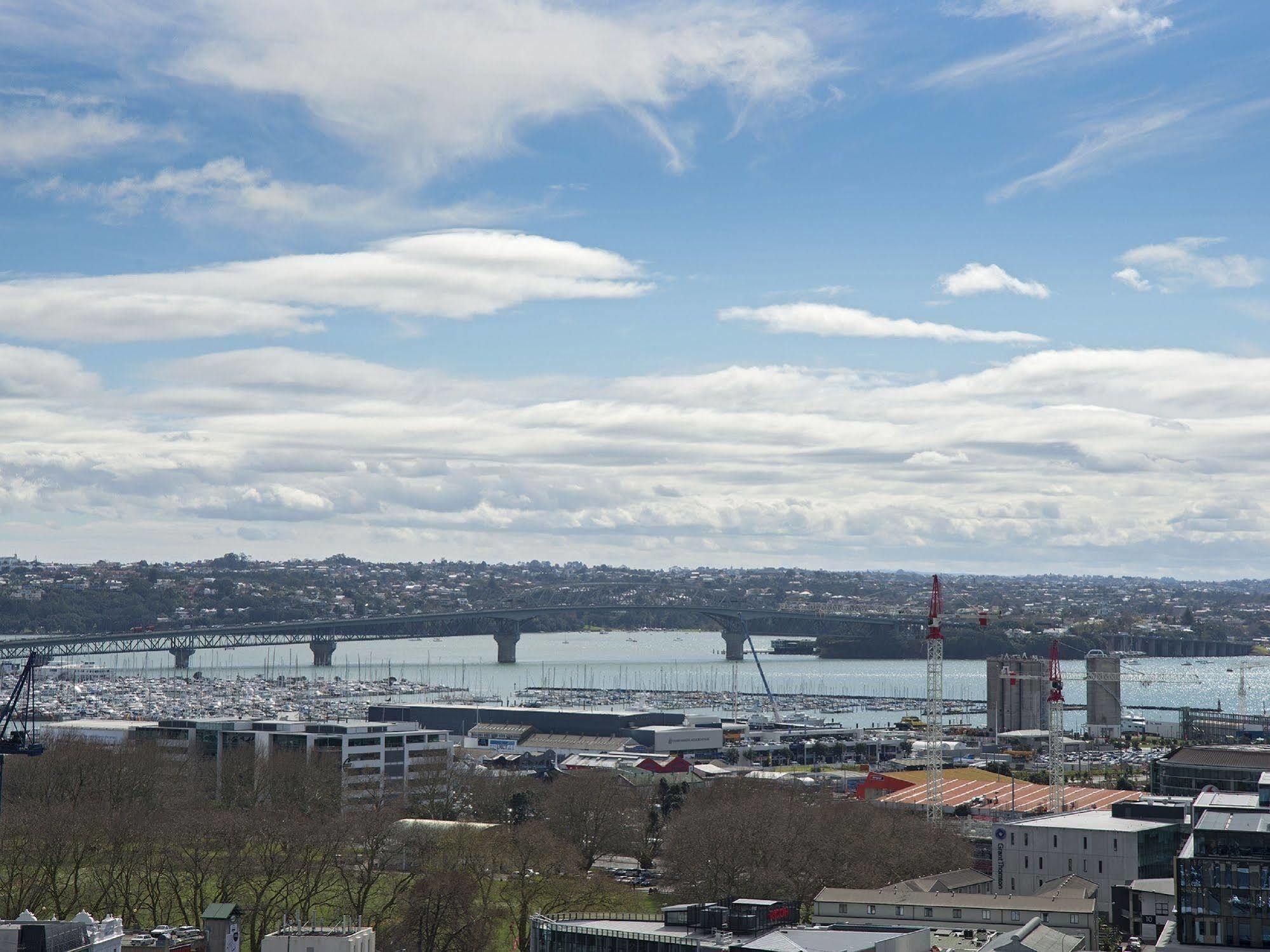 Apollo On Nelson Aparthotel Auckland Bagian luar foto
